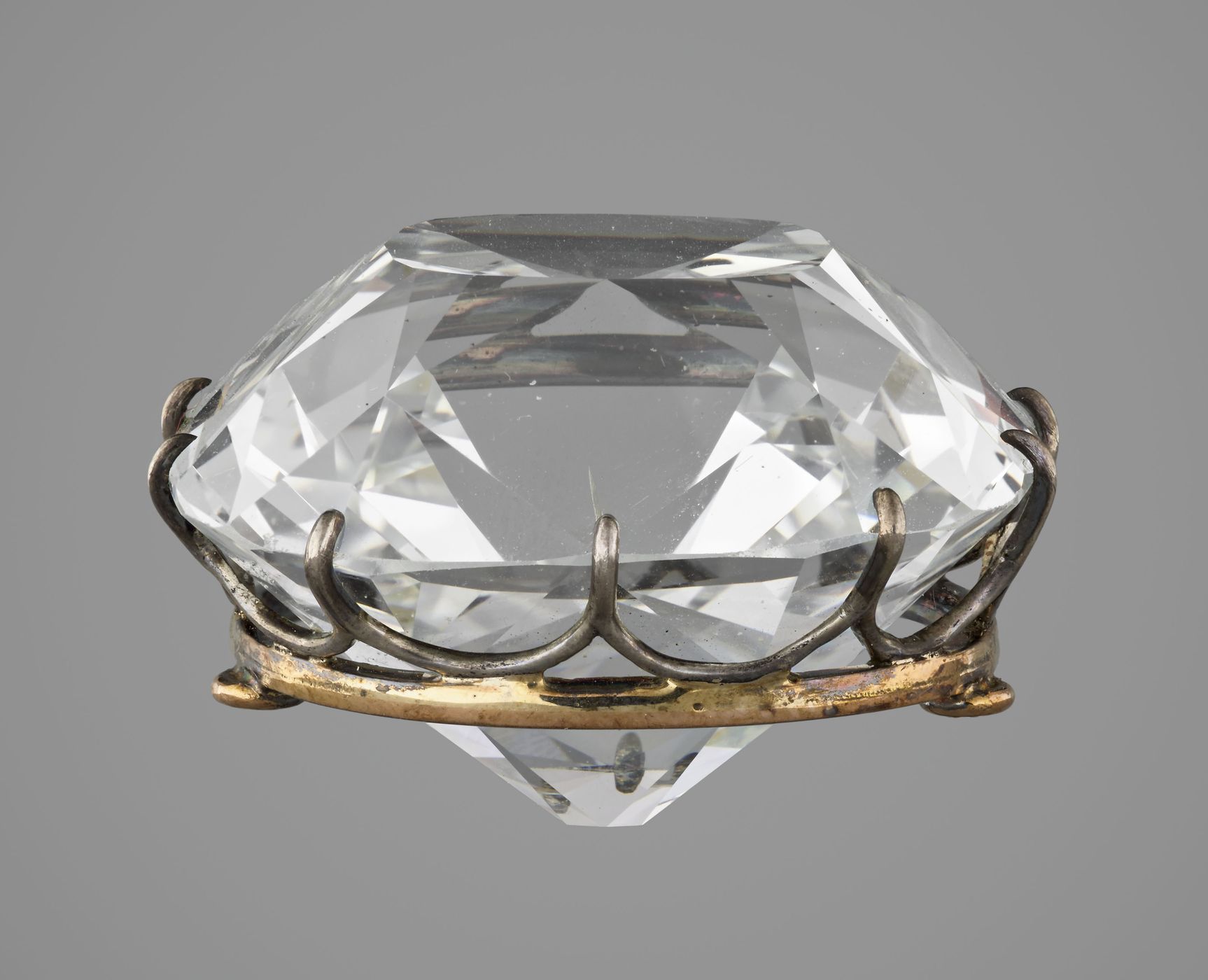 Diamant dit "Le Régent" Diamant dit "Le Régent"