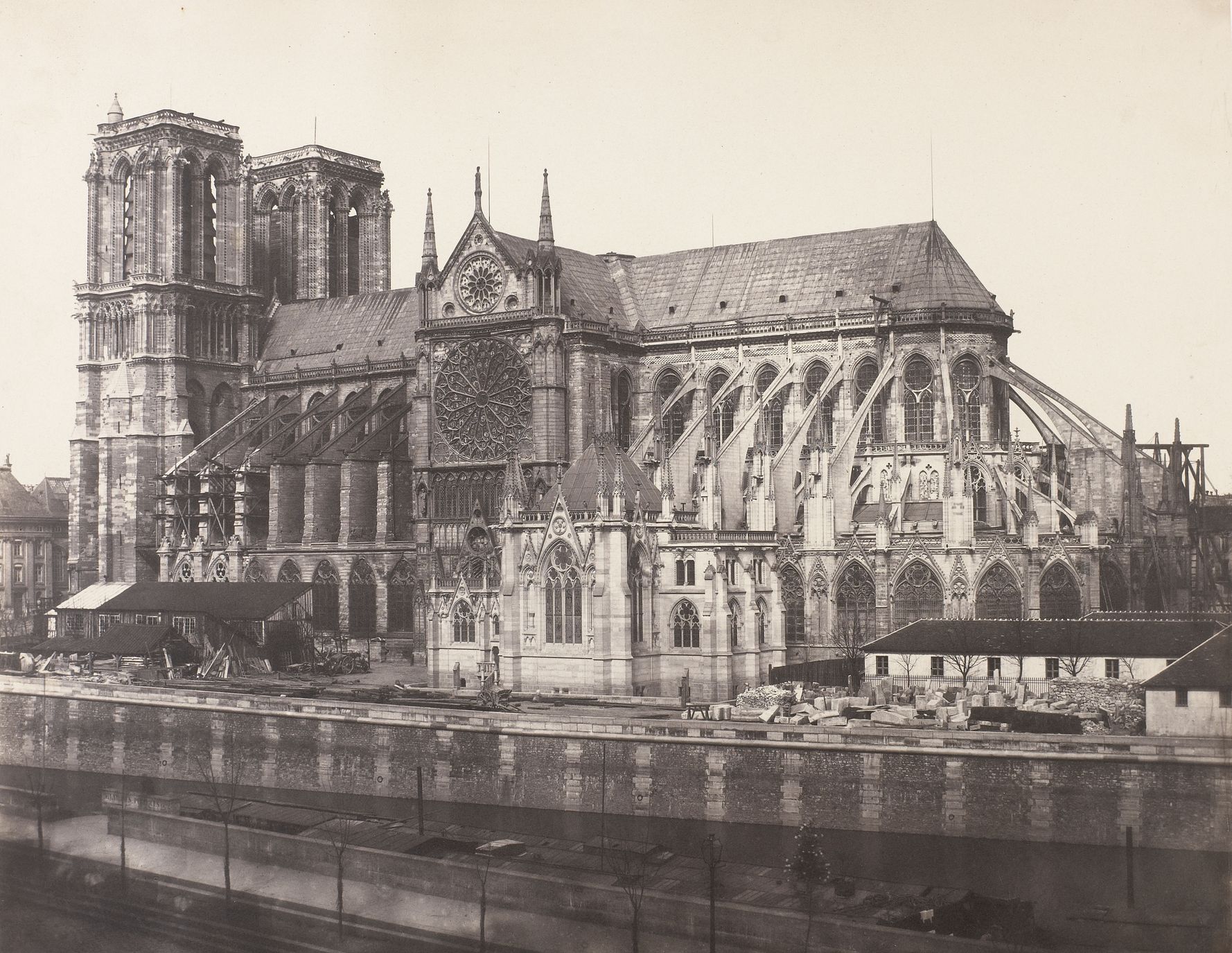 Notre-Dame de Paris avant restauration Notre-Dame de Paris avant restauration