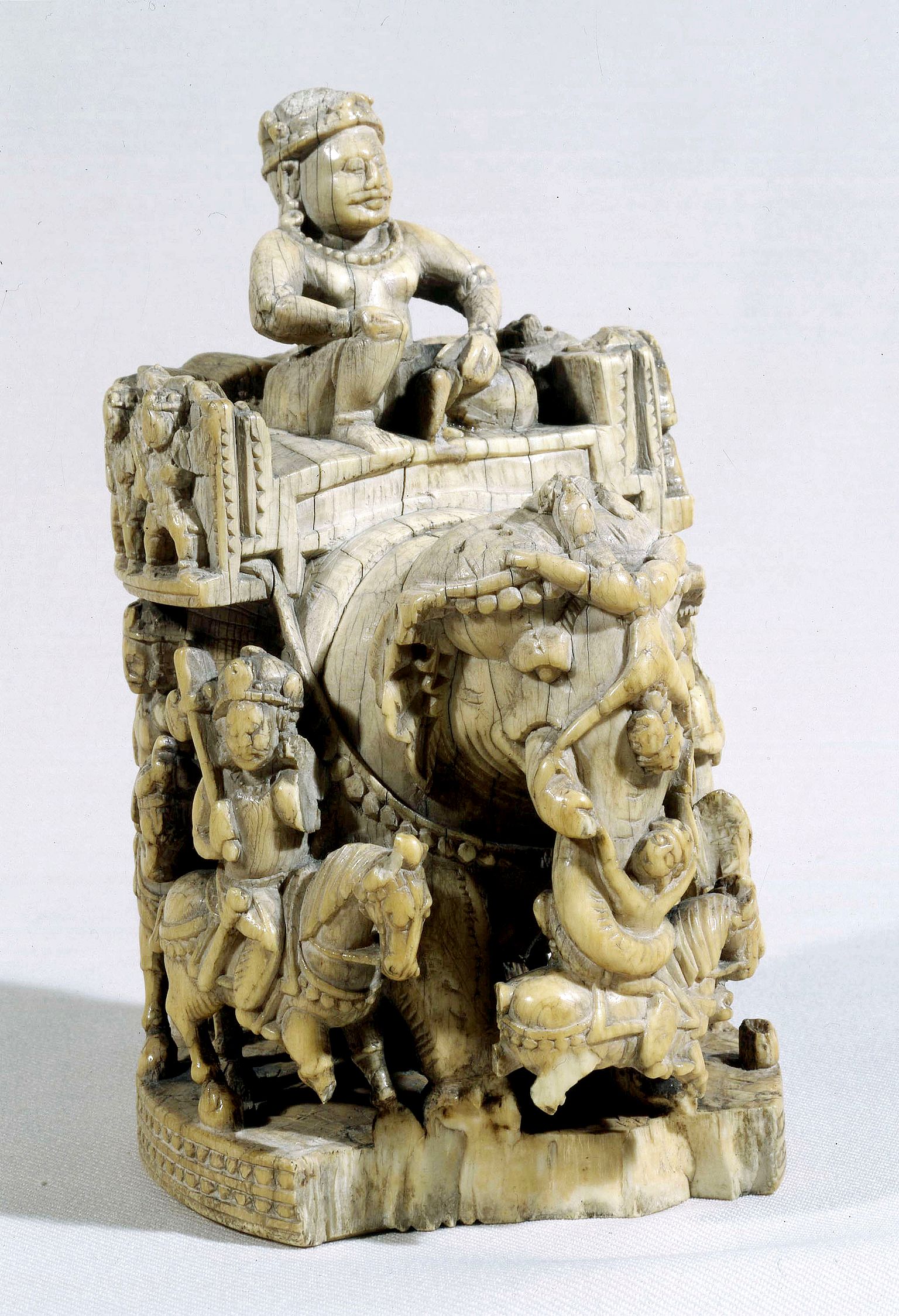 Eléphant de guerre indien, portant un roi sur un palanquin Eléphant de guerre indien, portant un roi sur un palanquin