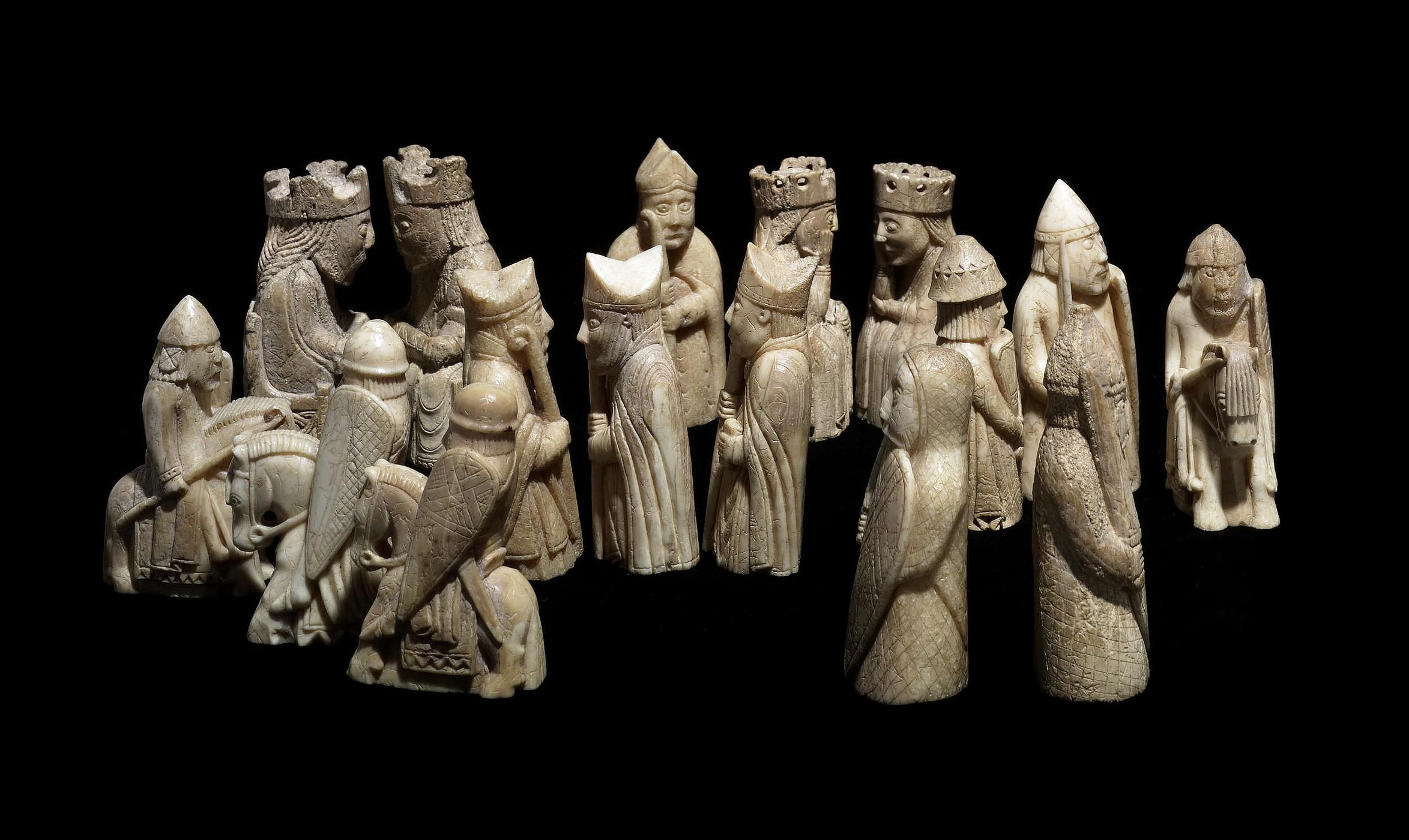 Les pièces du jeu d'échec de l'île de Lewis Les pièces du jeu d'échec de l'île de Lewis