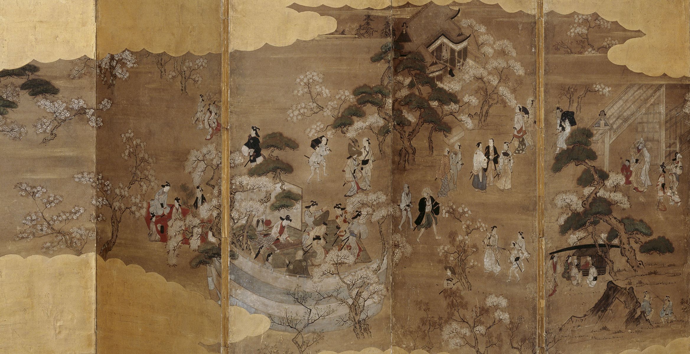 Divertissements sous les cerisiers en fleurs