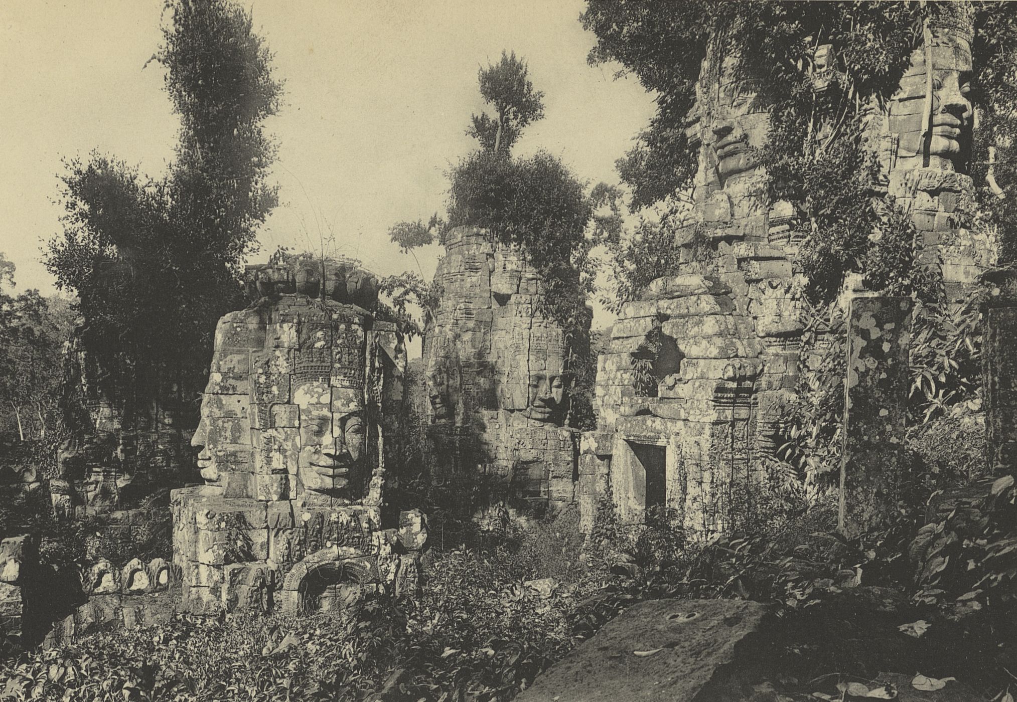 Les Tours à quatre visages du Bayon Les Tours à quatre visages du Bayon