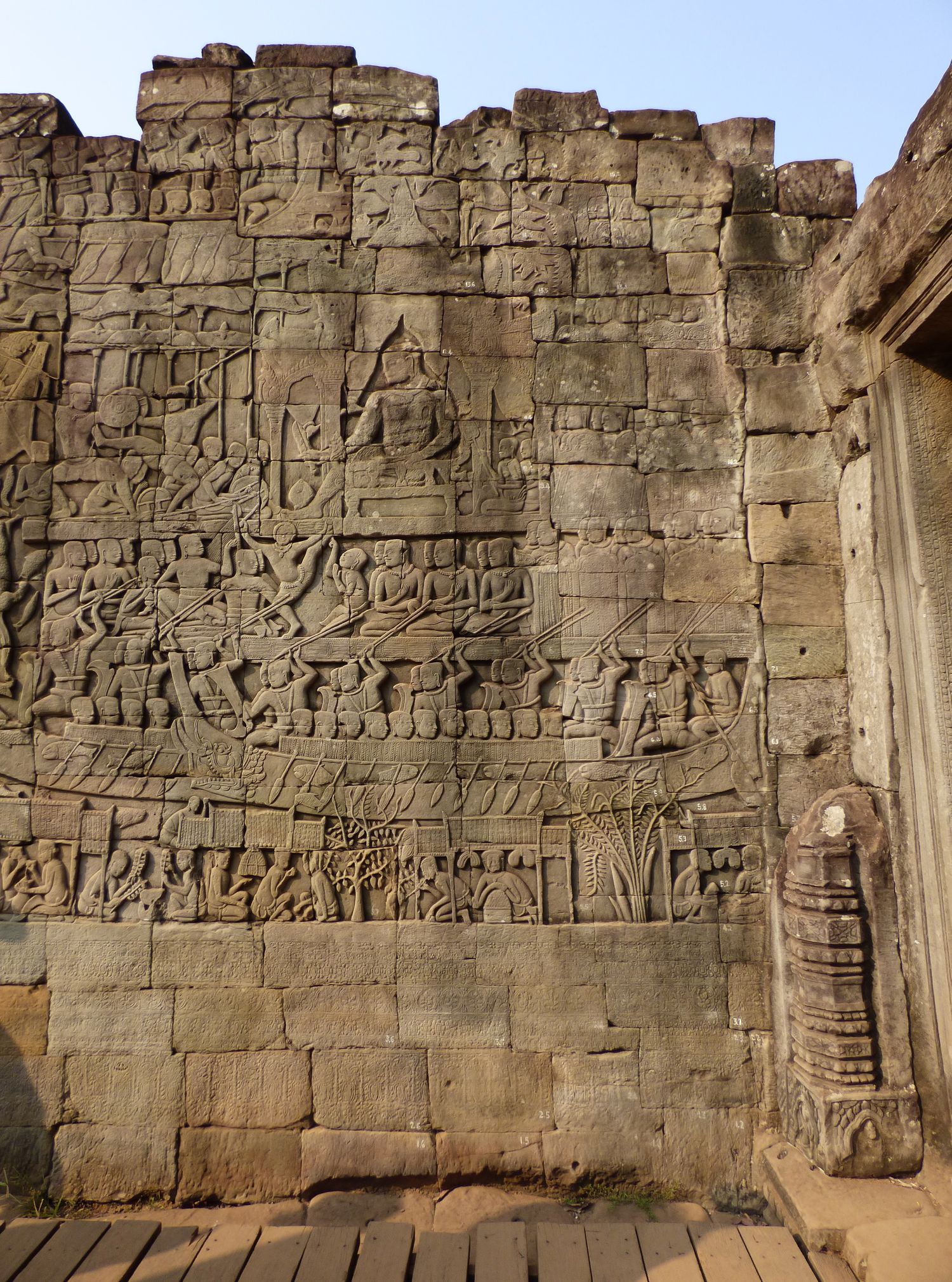 Galerie des bas reliefs de la galerie sud du Bayon Galerie des bas reliefs de la galerie sud du Bayon