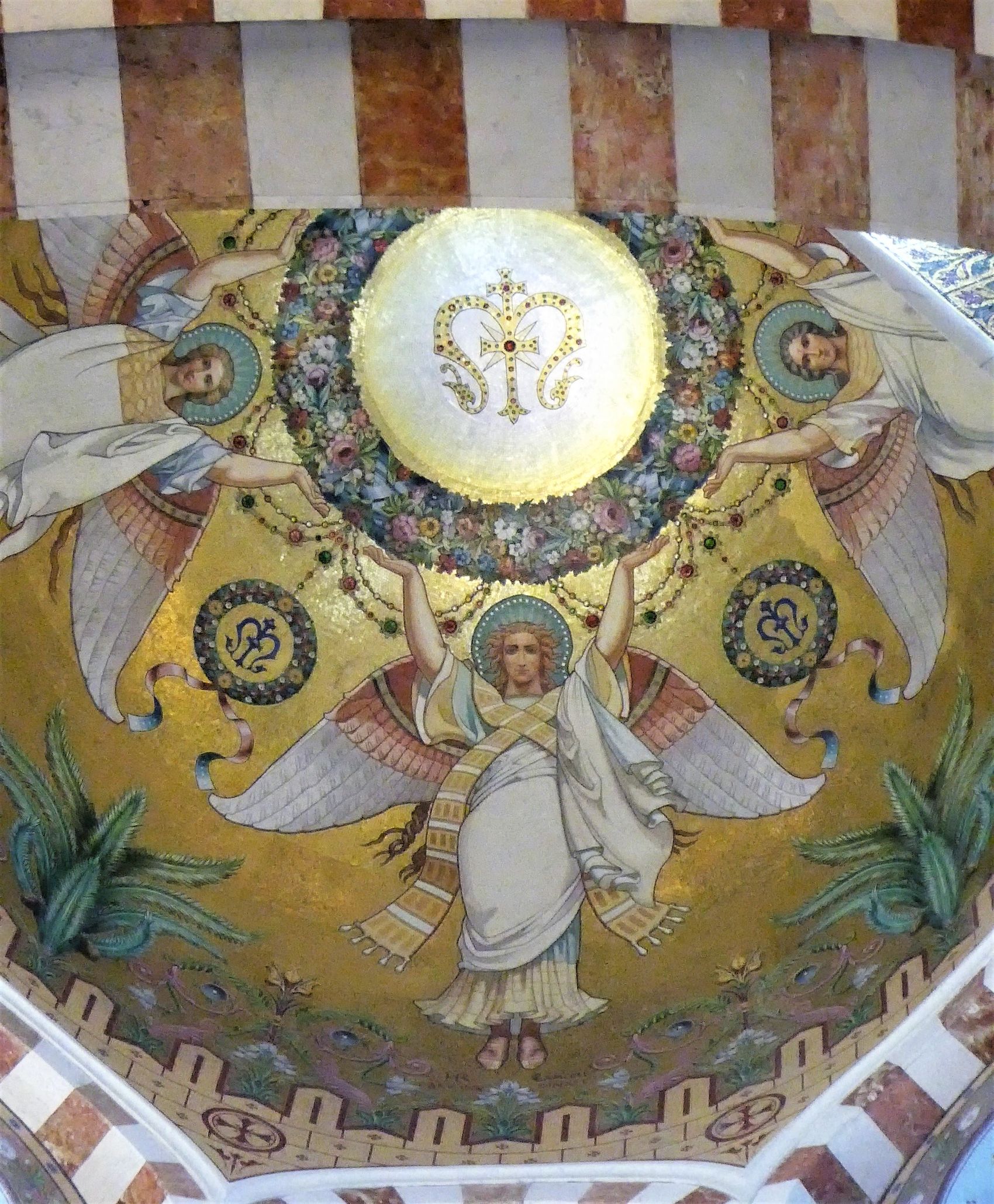 Coupole du transept de la basilique Notre-Dame de la Garde