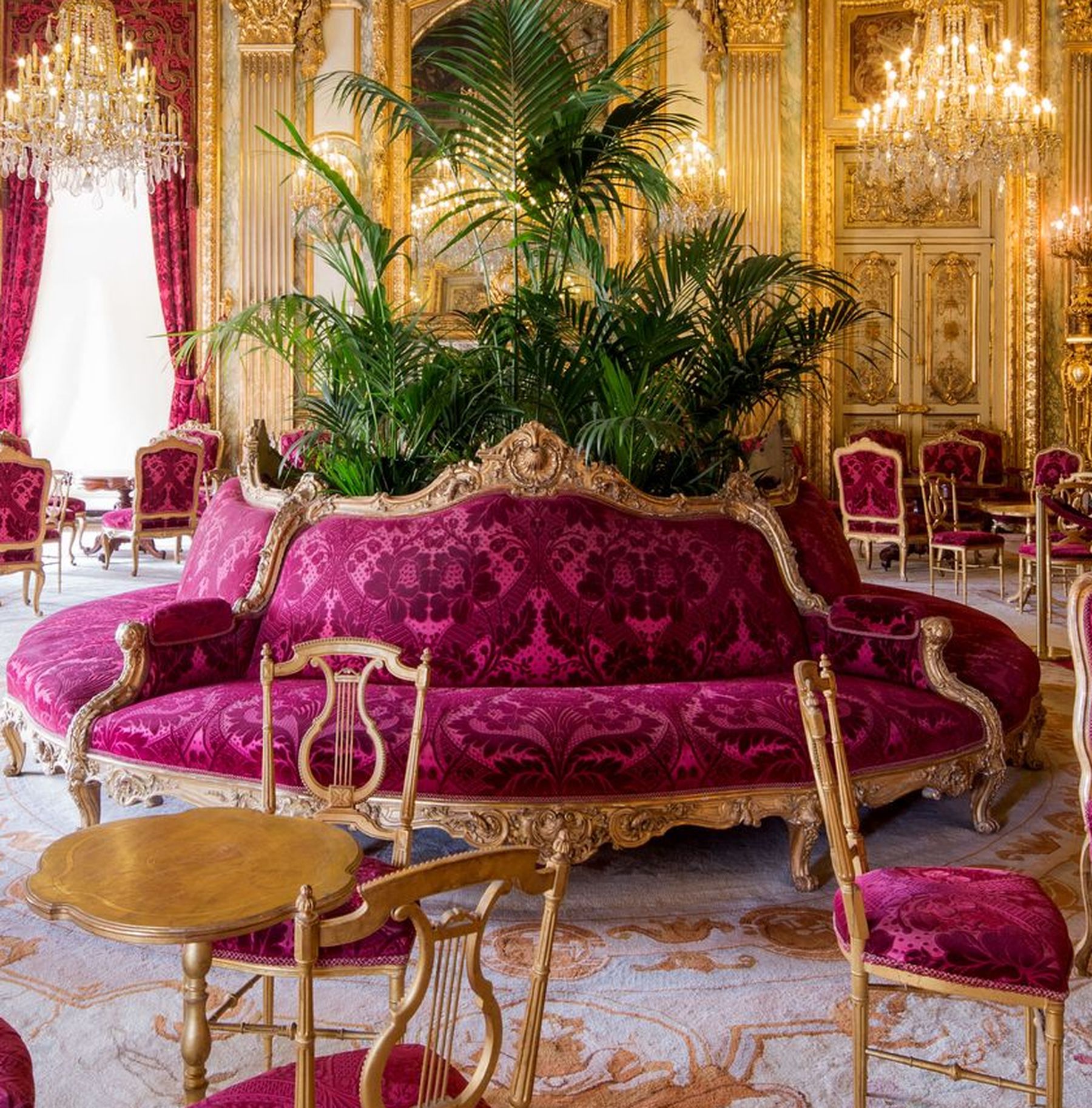 Fauteuil central du Grand salon