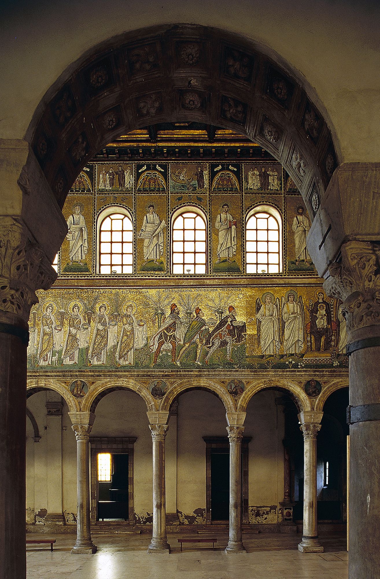 Extérieur de la basilique Sant'Apollinare Nuovo 
