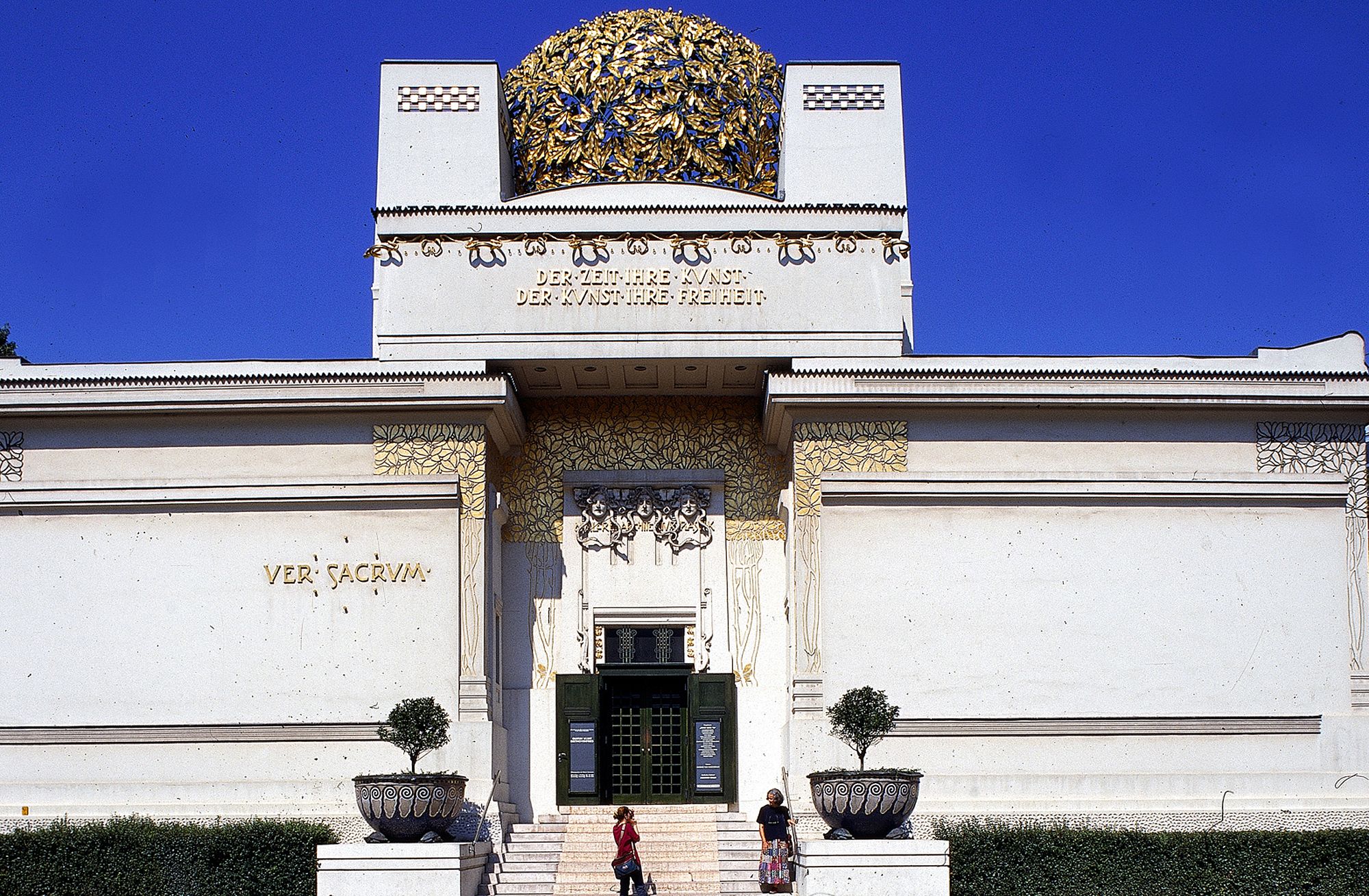 L’entrée du pavillon de la Sécession à Vienne