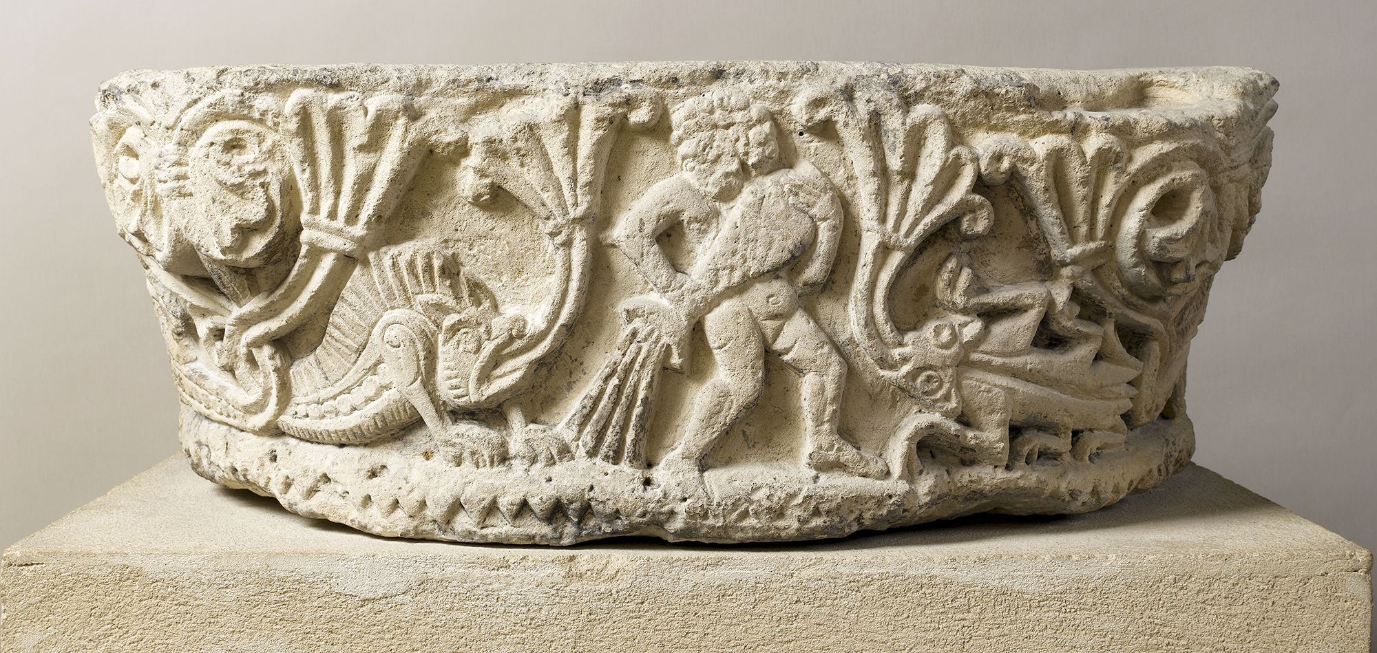 Chapiteau dit du Verseau