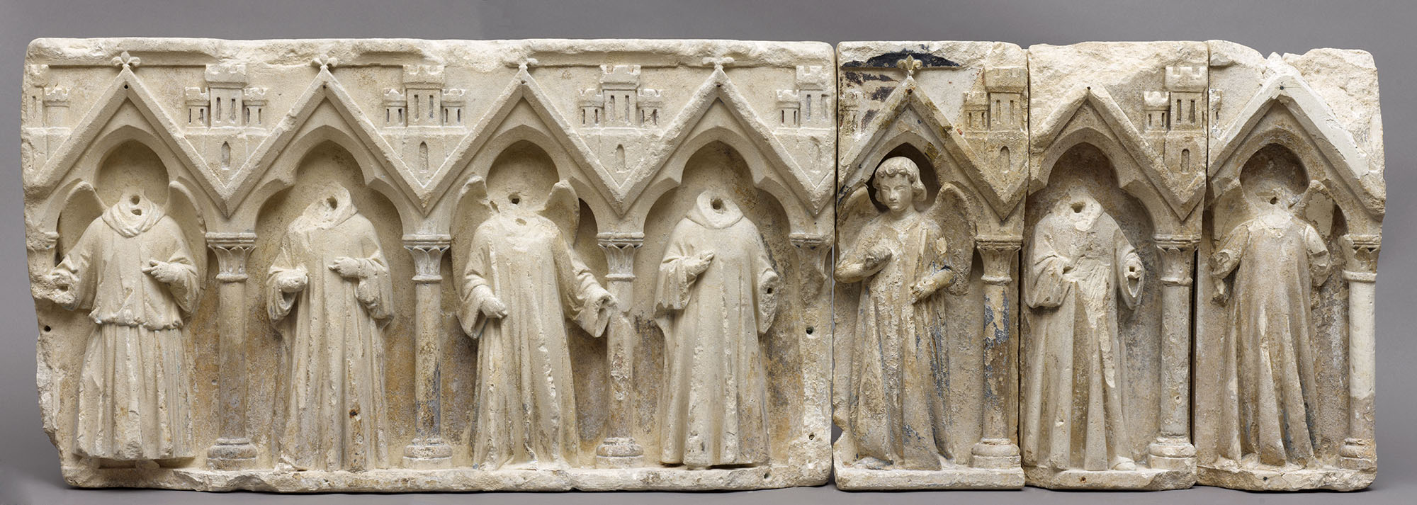 Éléments du tombeau de Philippe Dagobert, frère de Saint Louis (mort en 1235)