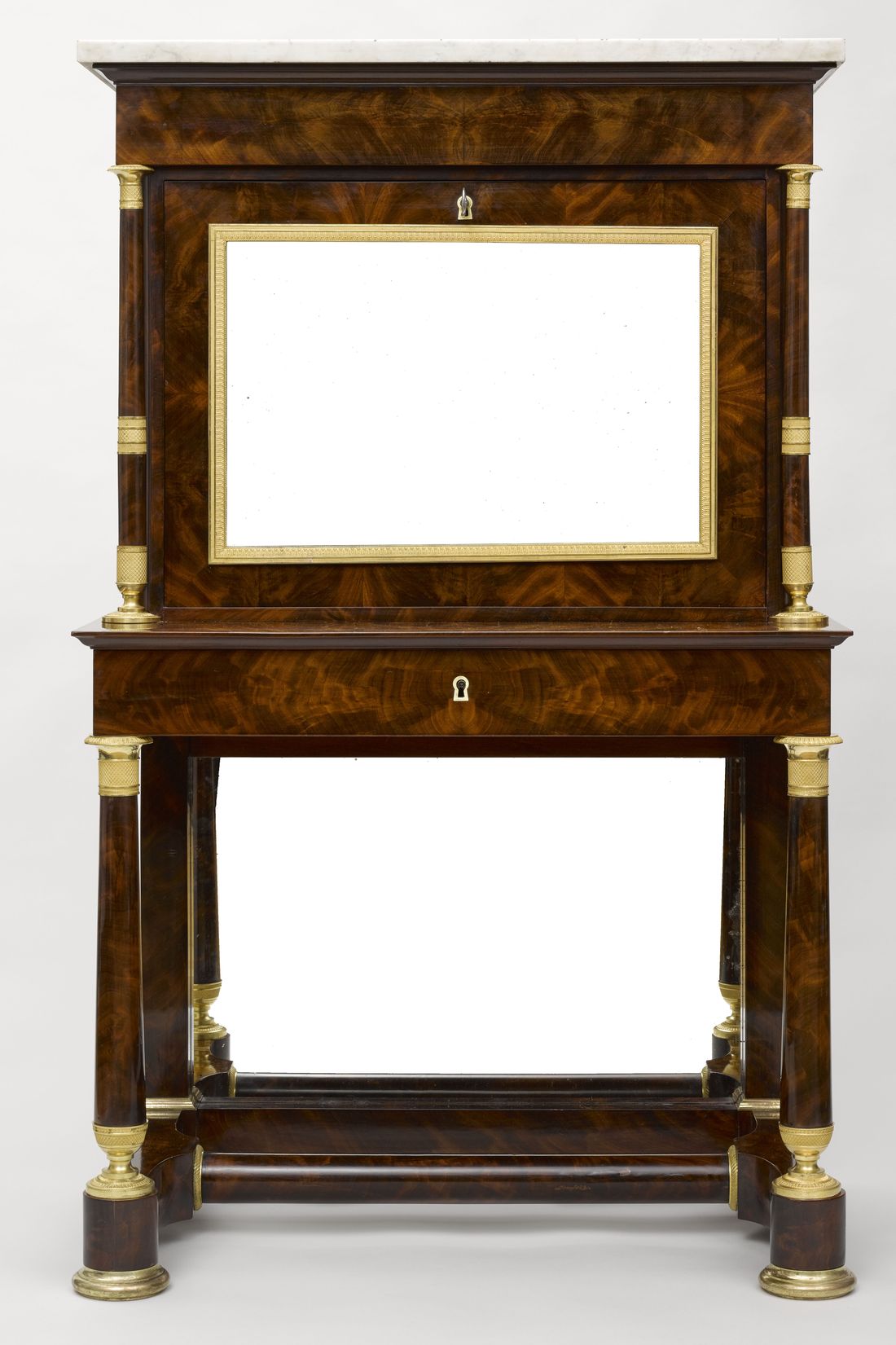 Secrétaire en cabinet