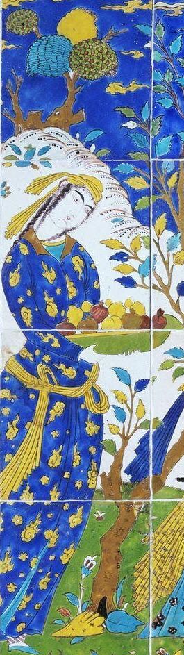 Panneau de revêtement. Jeune femme et assistants déjeunant