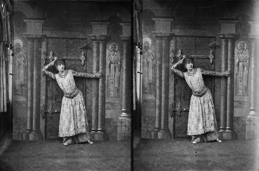 Sarah Bernhardt dans le rôle de Théodora