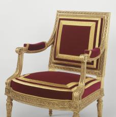 fauteuil en bois doré et velours rouge
