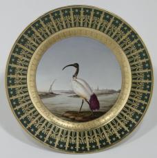 assiette décorée d'un ibis