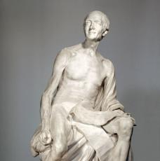 Jean-Baptiste Pigalle (1714-1785), Voltaire nu. 1776, sculpture (marbre), 150 × 89 × 77 cm. Paris, musée du Louvre (dépôt de l’Institut de France, 1962)