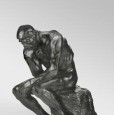 Auguste Rodin (1840-1917), Le Penseur. Modelé en 1880-1881, fondu en 1924, sculpture (bronze), 68,9 × 40 × 50,2 cm. États-Unis d’Amérique, Philadelphie, Philadelphia Museum of Art (Legs de Jules E. Mastbaum, 1929)
