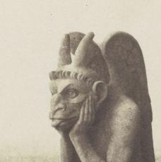 Charles Nègre (1820-1880), Le Stryge. Détail du visage du Stryge. Vers 1853, photographie (épreuve sur papier salé à partir d’un négatif sur papier ciré), 32,5 × 23 cm. Paris, musée d’Orsay
