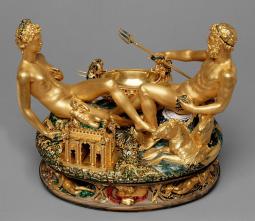 salière en orfèvrerie luxueuse avec des dieux