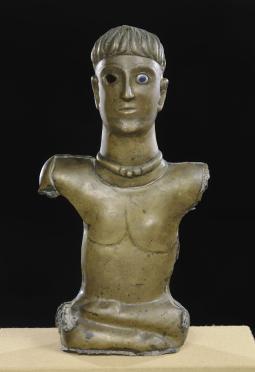 sculpture en bronze d"un homme enbuste sans bras