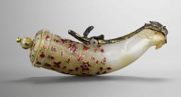 objet en jade, cornet à poudre