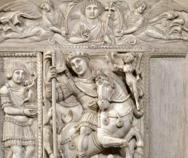 Empereur triomphant, dit « Ivoire Barberini » - Byzance - musée du Louvre