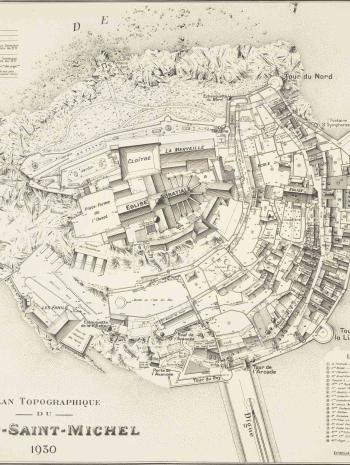 Carte topographique de 1930 du Mont-Saint-Michel montrant les différentes structures, bâtiments et tours avec une légende détaillée.