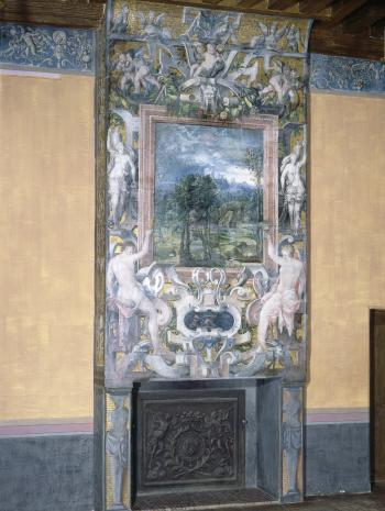 Cheminée peinte de la chambre du connétable Anne de Montmorency