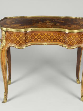 Table mécanique, Jean-François Oeben (1721-1763), Paris, musée du Louvre
