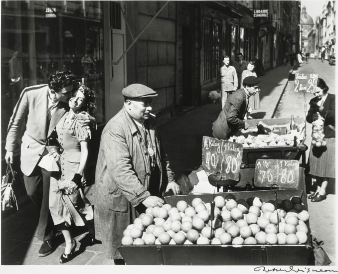Amoureux aux oranges, rue Mazarine