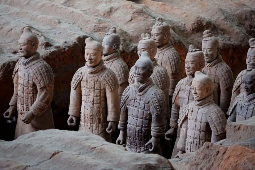 Armée De Terre Cuite Du Mausolée De L’empereur Qin Shi Huangdi Par ...