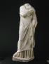 Statue féminine drapée acéphale