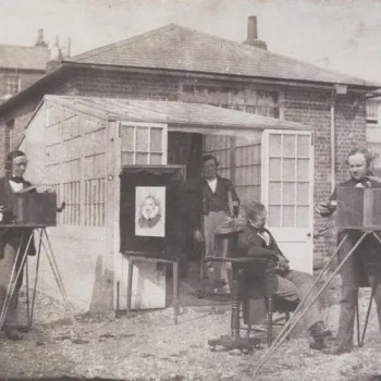 Panorama de la lecture (moitié gauche avec Talbot et des portraits), William Henry Fox Talbot, vers 1839